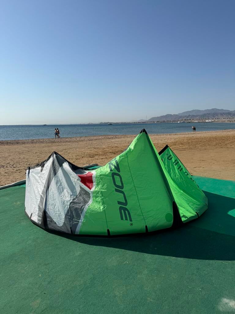 Ozone Enduro V3 9m, Ophalen, Gebruikt, 9 m², Kite