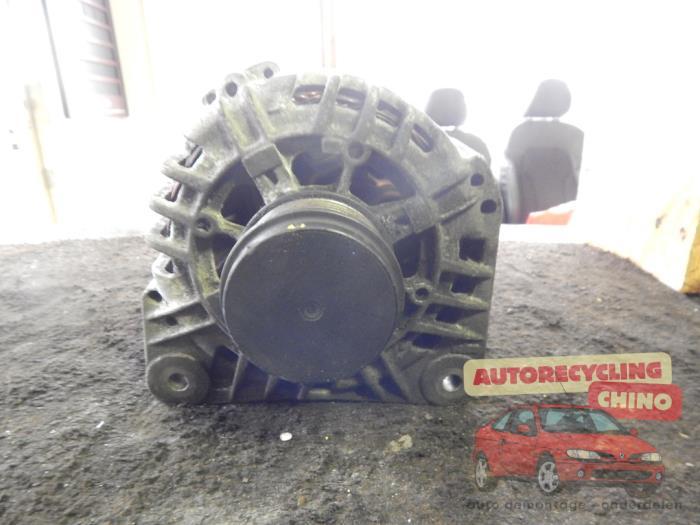 Dynamo d'un Renault Laguna, Renault, -, 3 mois de garantie, Utilisé