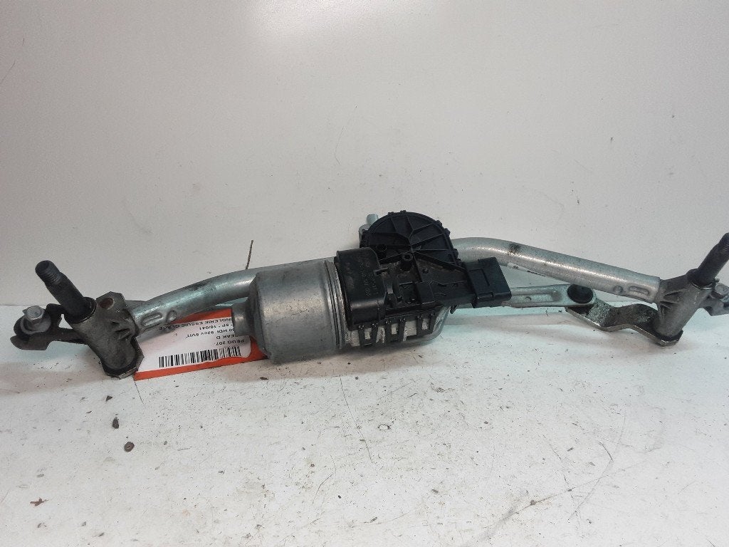 MOTEUR ESSUIE-GLACE AVANT 207 SW (WE / WU) (0390241540), Kontakt-peugeot@peugeot.com, Utilisé, Peugeot Deutschland GmbH, Bahnhofsplatz
65423  Rüsselsheim, DE