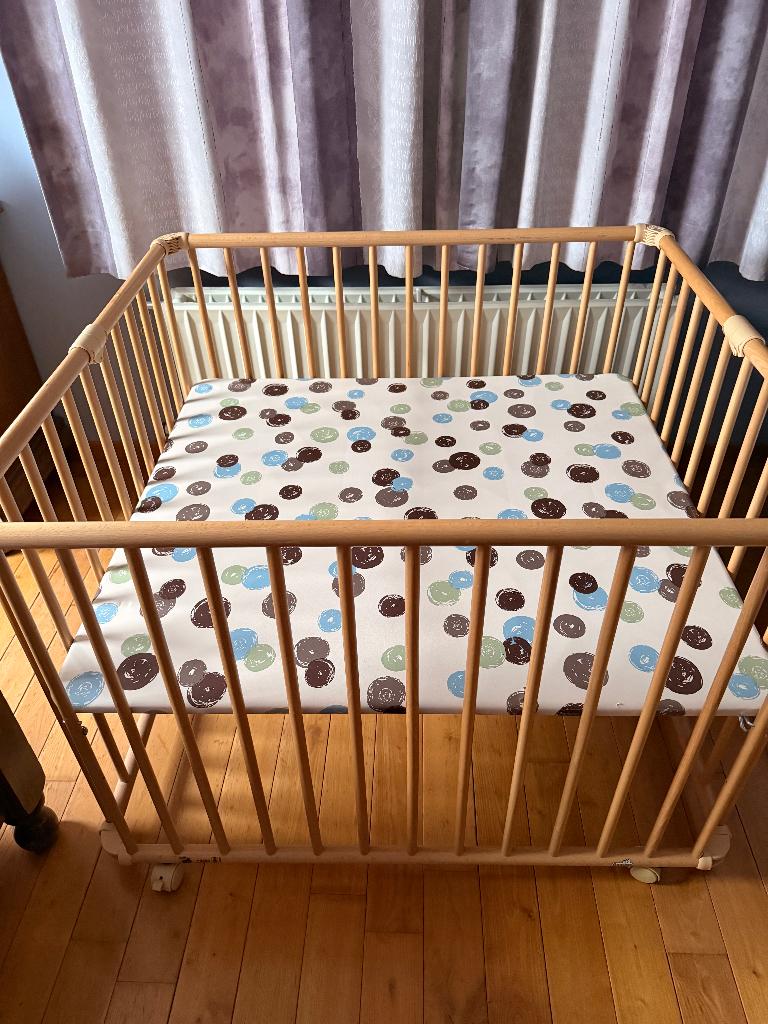 Parc bébé pliable Geuther, Enlèvement, Utilisé, Carré, Roulettes