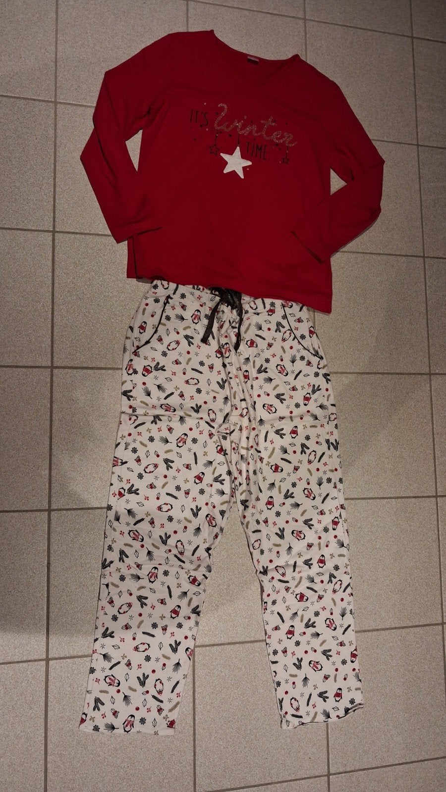 Pyjama en flanelle Damart Medium, Vêtements | Femmes, Damart, Enlèvement ou Envoi, Neuf, Taille 38/40 (M)