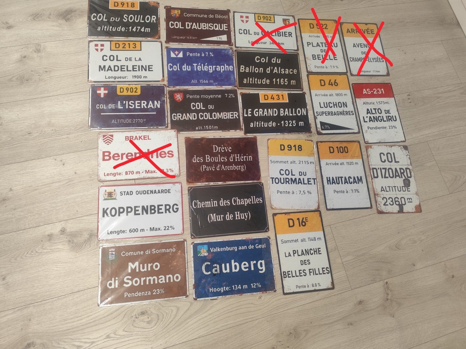 Nieuw verpakt. Metalen fietsplaten kunnen worden verzonden., Verzamelen, Ophalen of Verzenden