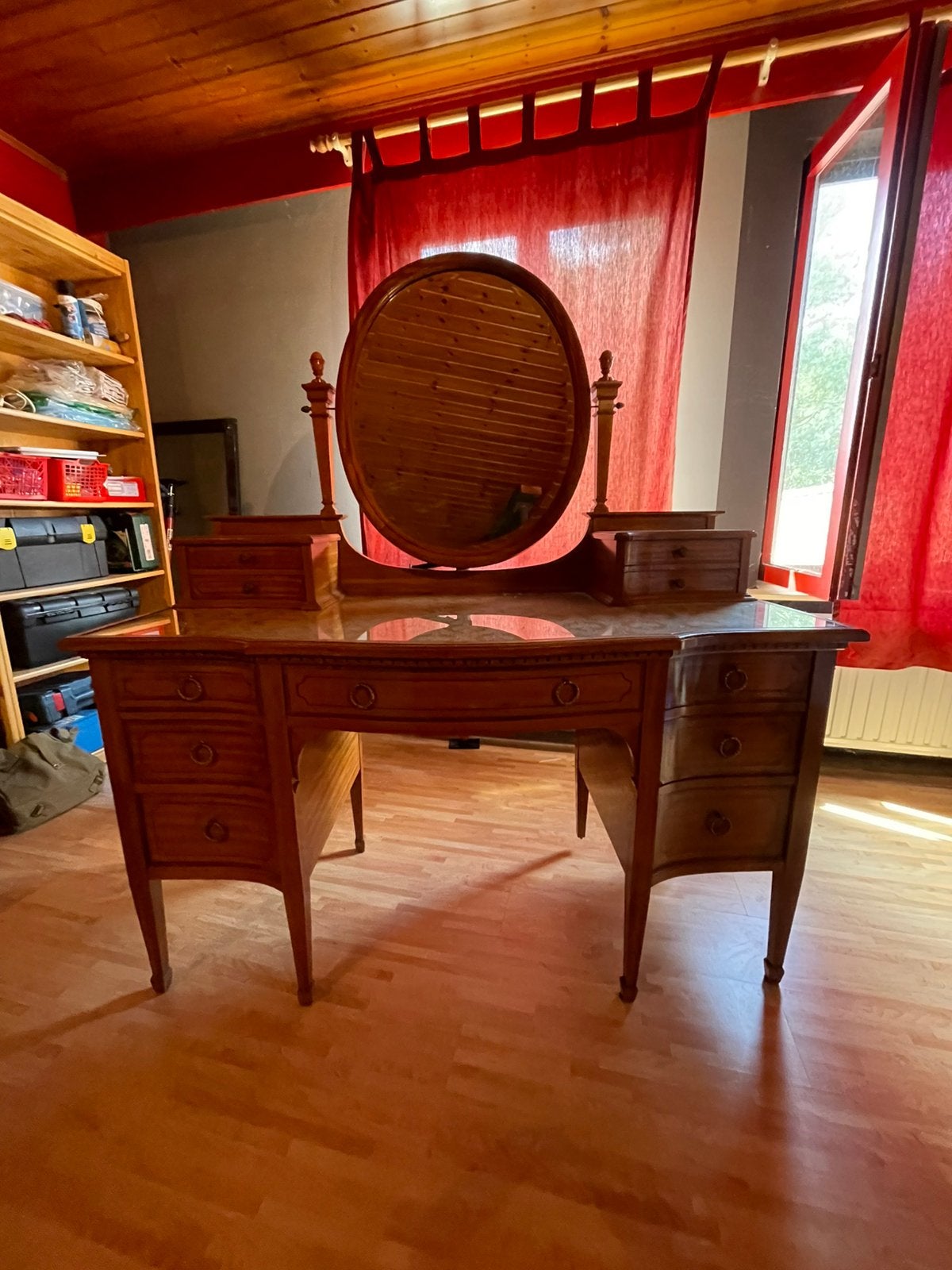 Grote vintage houten kaptafel met ovale spiegel, Ophalen, Zo goed als nieuw, Hout