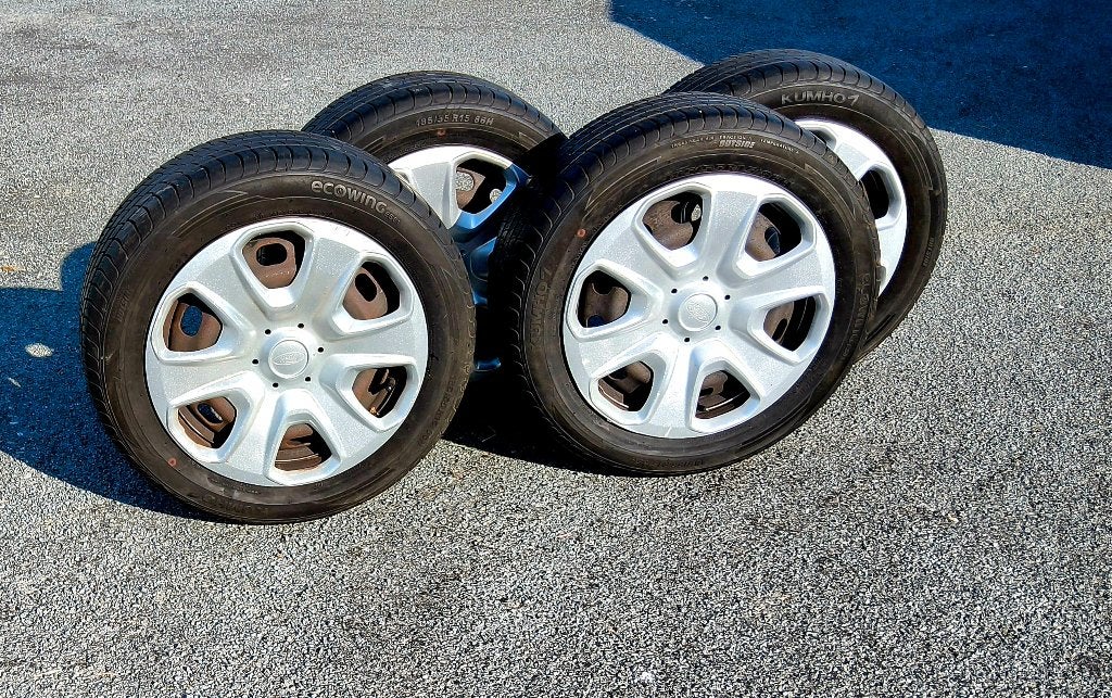 Belles roues été 185/55-15 originales Ford Fiesta, 15 pouces, Pneus et Jantes, Pneus été, 185 mm