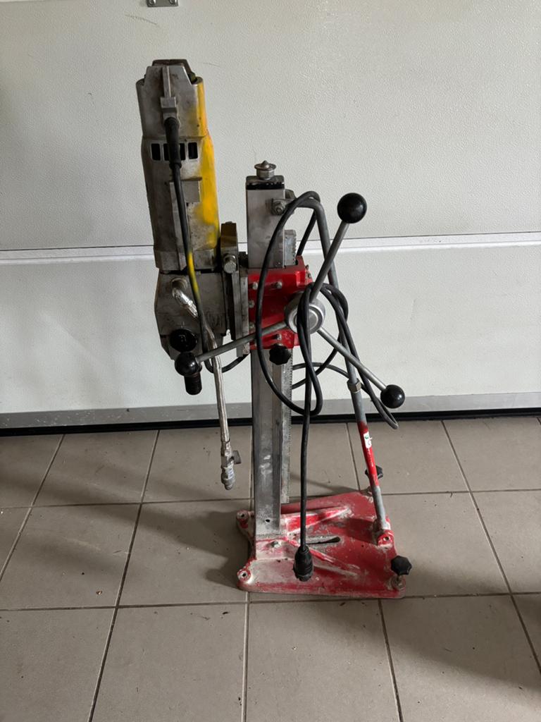 Diamand boormachine, Ophalen, Zo goed als nieuw