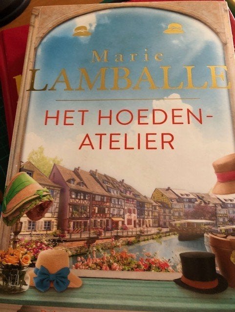 Het hoedenatelier, Ophalen, Gelezen, Marie Lamballe