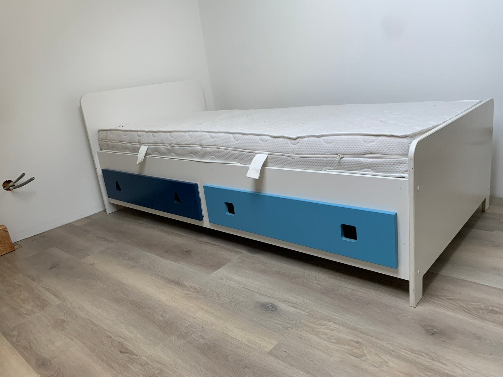 1 persoonsbed met schuiven, Ophalen, 85 tot 100 cm, Gebruikt, Lattenbodem