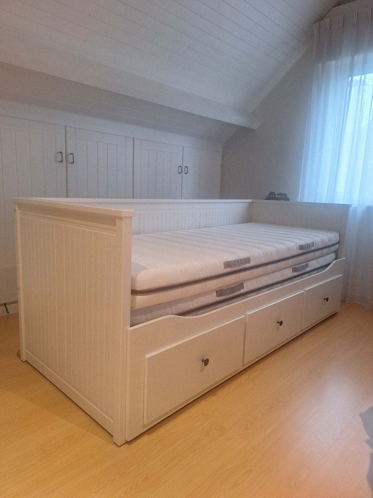 Bedbank, ikea, Ophalen, Zo goed als nieuw, Tweepersoons, Wit