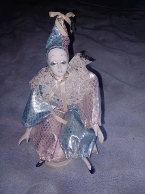 pierrot automate, en biscuit, une boîte musicale, Enlèvement ou Envoi