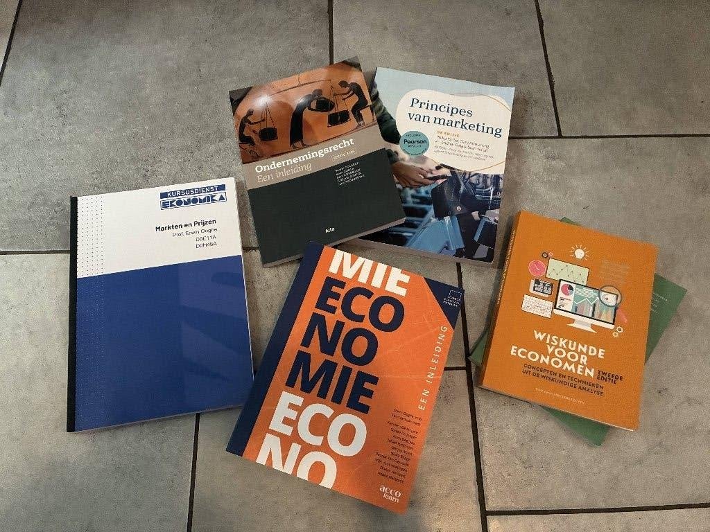 Cursussen 1ste Bachelor TEW KU Leuven, Boeken, Ophalen of Verzenden, Zo goed als nieuw, Hoger Onderwijs