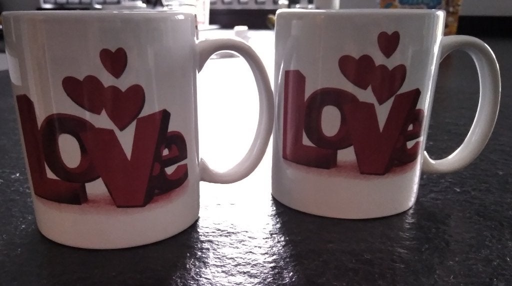 Lot de 2 tasses "Love", Neuf, Céramique, Enlèvement, Classique