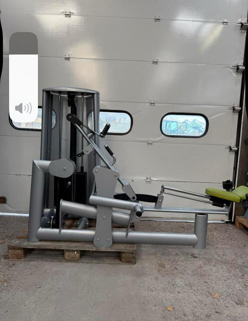Gym 80 5003 Innovation Rudermachine / row / 135 kg, Enlèvement, Utilisé, Bras, Autres types