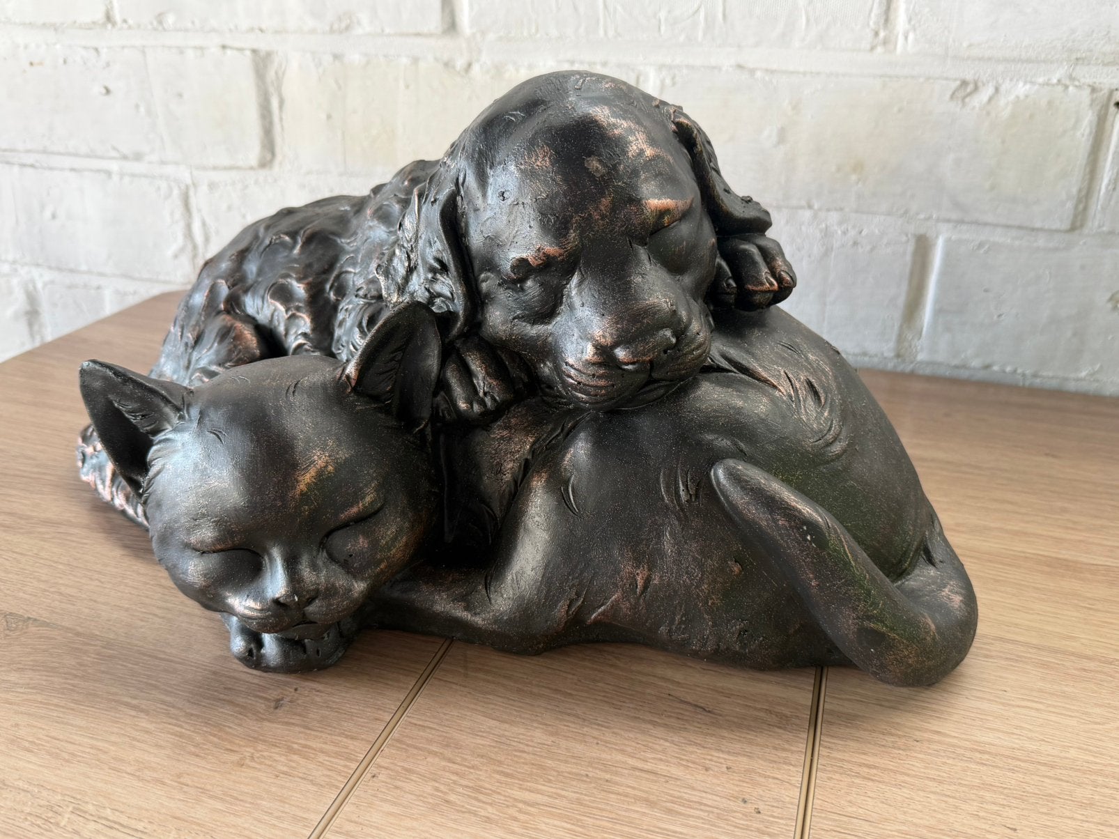 Hond met poes 30€, Ophalen, Nieuw, Dierenbeeld