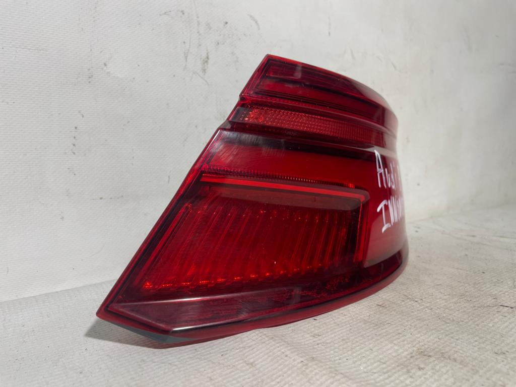 Feux arriere droit INNONDE AUDI A3 8V4945092, Audi, Enlèvement, Utilisé