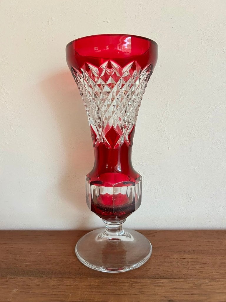 Val Saint Lambert kristallen vaas – rood geslepen glas, Antiek en Kunst, Antiek | Glaswerk en Kristal, Ophalen of Verzenden