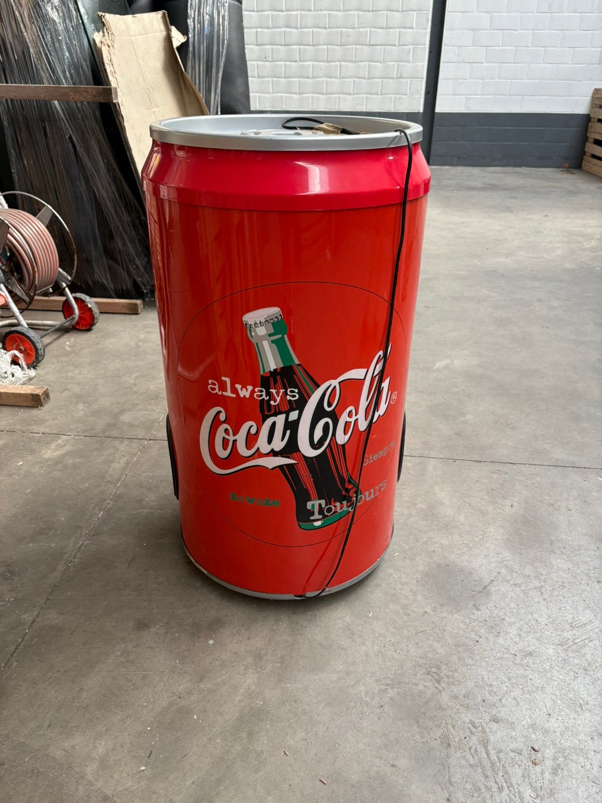 Radio coca cola, Enlèvement, Comme neuf