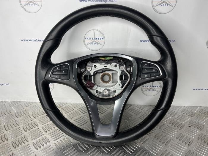 Volant d'un Mercedes A-Klasse, -, 3 mois de garantie, Utilisé, -