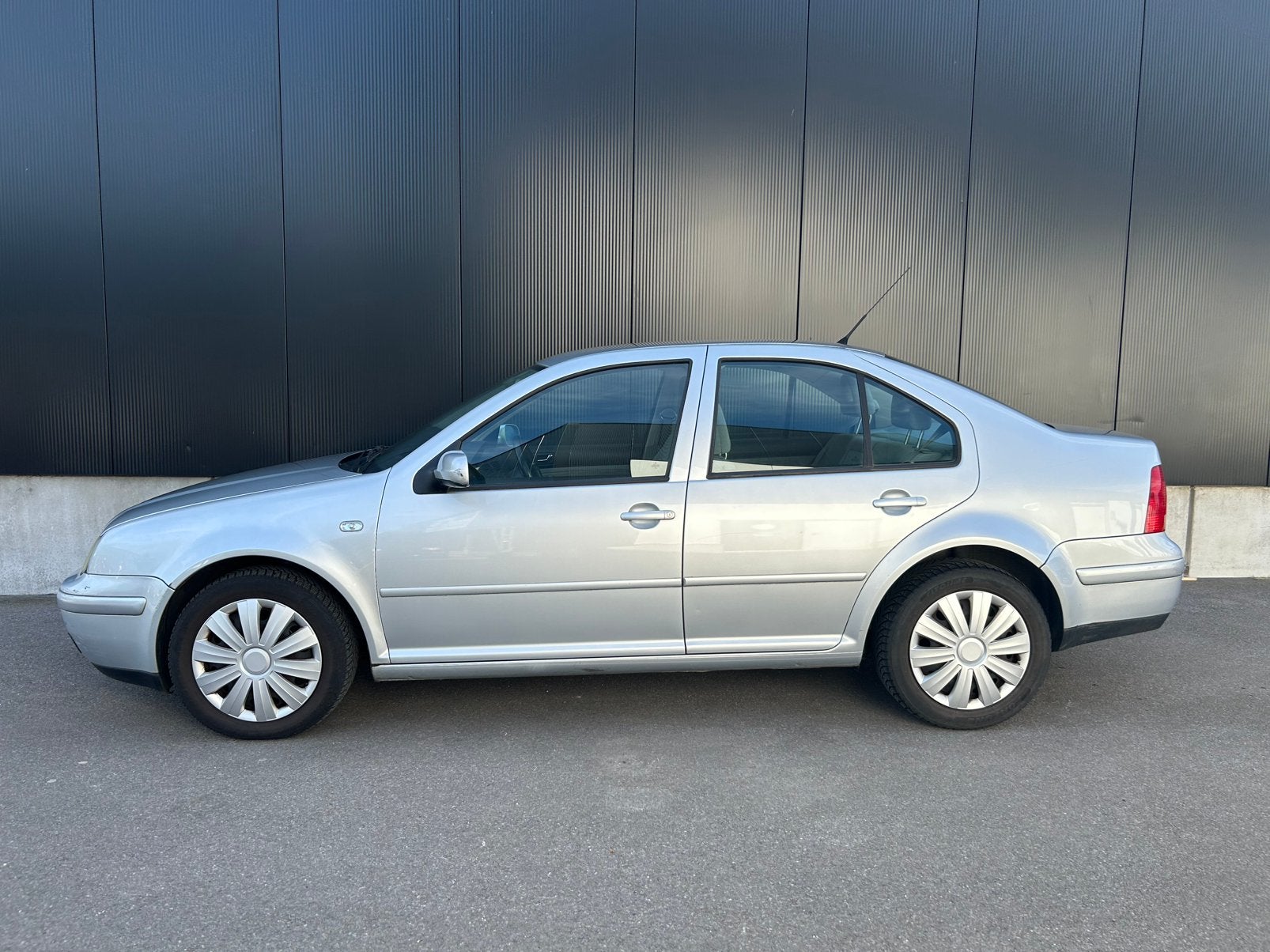 Volkswagen Bora 1.6i, Autos, Achat, Bora, Entreprise, Autres couleurs