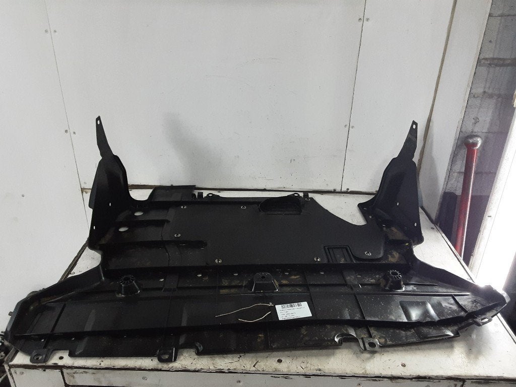 MOTORBESCHERMPLAAT Subaru Forester (SK) (56410SJ000), Subaru, Gebruikt, Mevr. I. Hauben, Rue de l'Espoir 34 34
4030  GRIVEGNÉE, BE