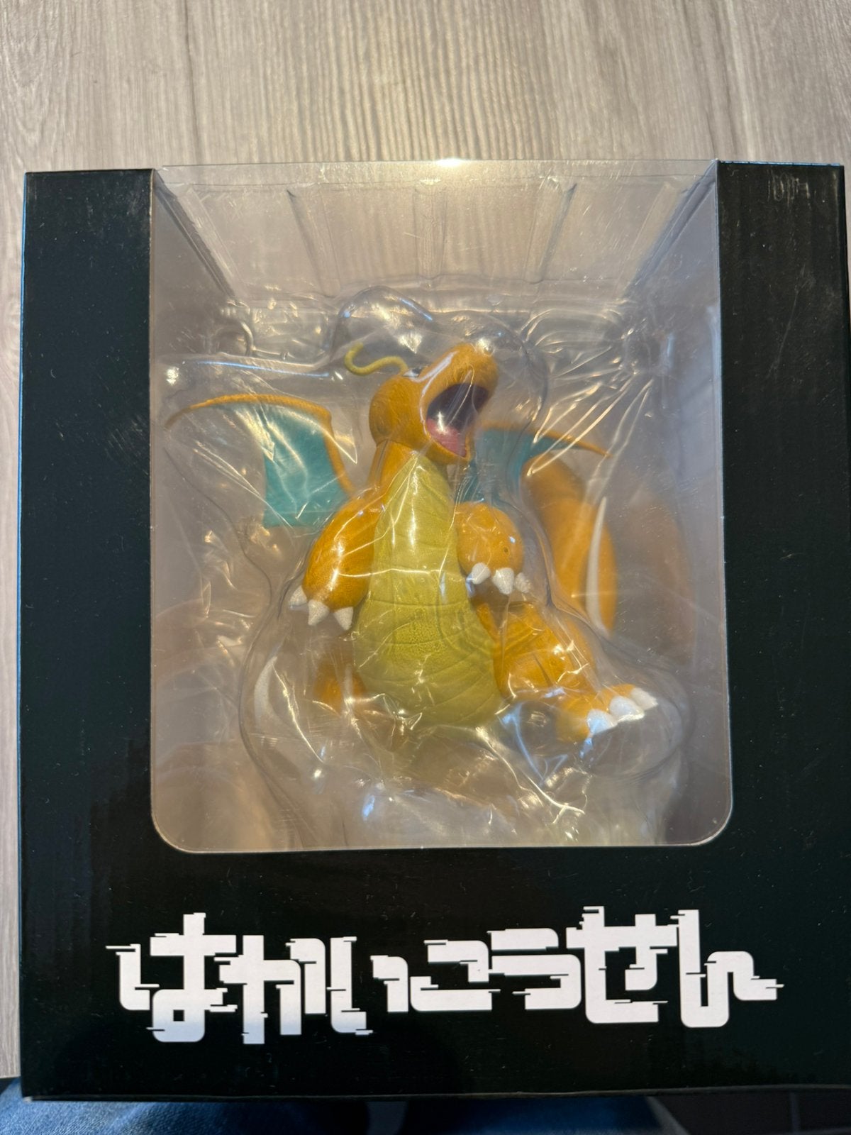 Dragonite figuur pokemon center japan sealed., Enlèvement ou Envoi, Neuf