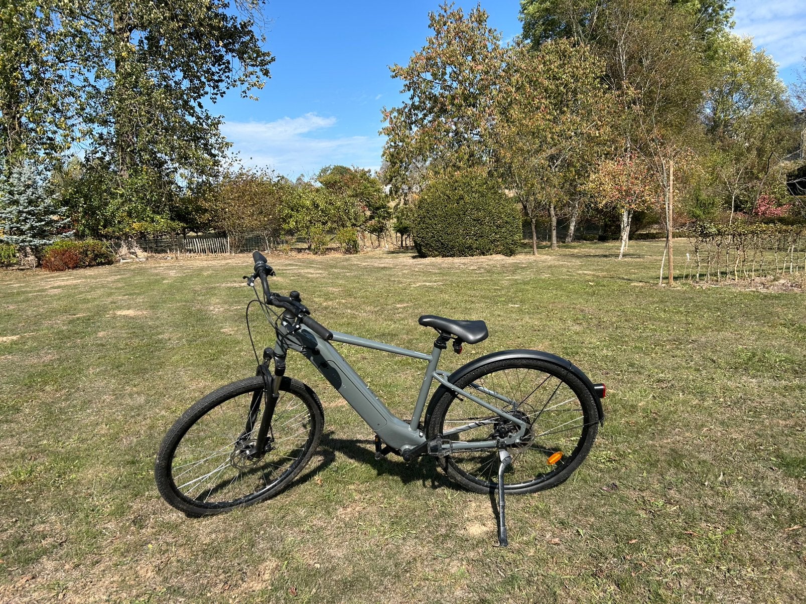 Vélo électrique Decathlon Riverside 100E, Fietsen en Brommers, Ophalen, Zo goed als nieuw