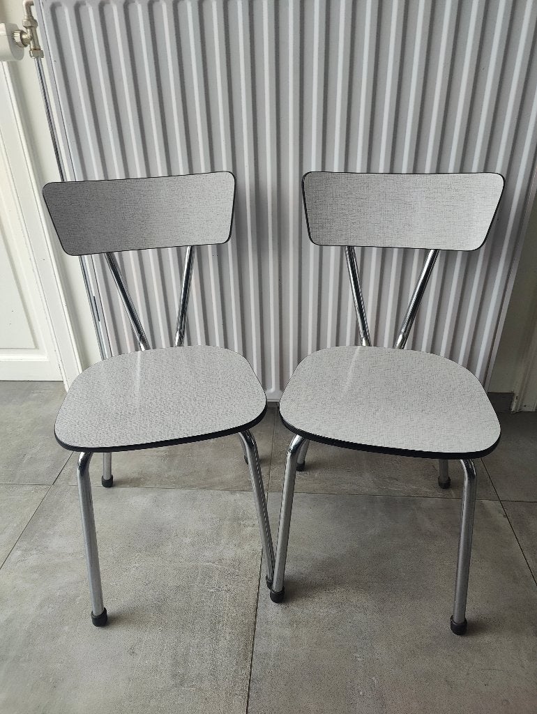 Lot van 2 vintage Formica stoelen, Ophalen, Zo goed als nieuw