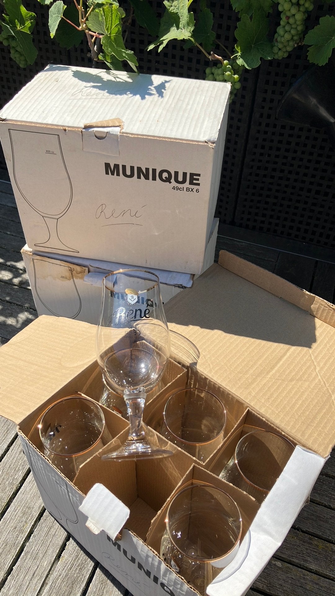 René Bierglazen, Ophalen, Zo goed als nieuw, Glas of Glazen