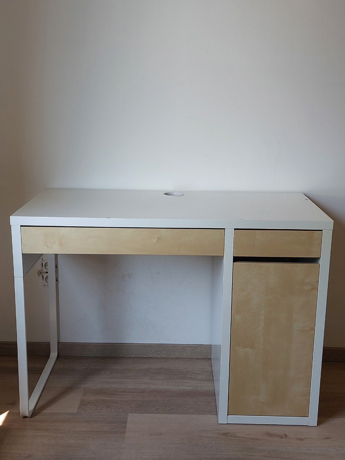 Micke bureau IKEA, Goulotte de câbles, Enlèvement, Utilisé, IKEA