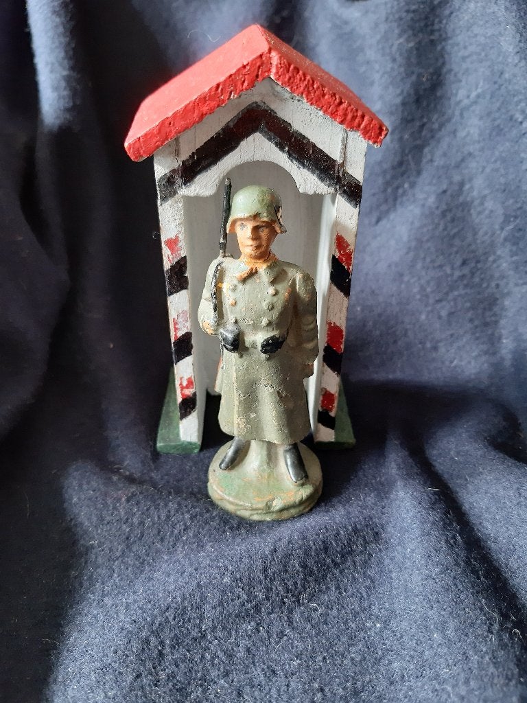 Petit soldat Allemand WW2, Antiquités & Art, Antiquités | Jouets, Enlèvement ou Envoi