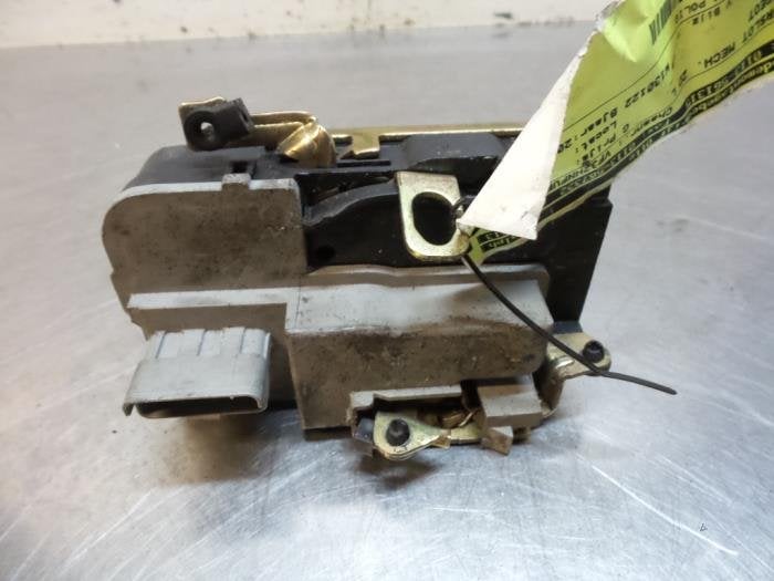 Deurslot Mechaniek 2Deurs links van een Peugeot 206, Gebruikt, -, -, Ophalen of Verzenden
