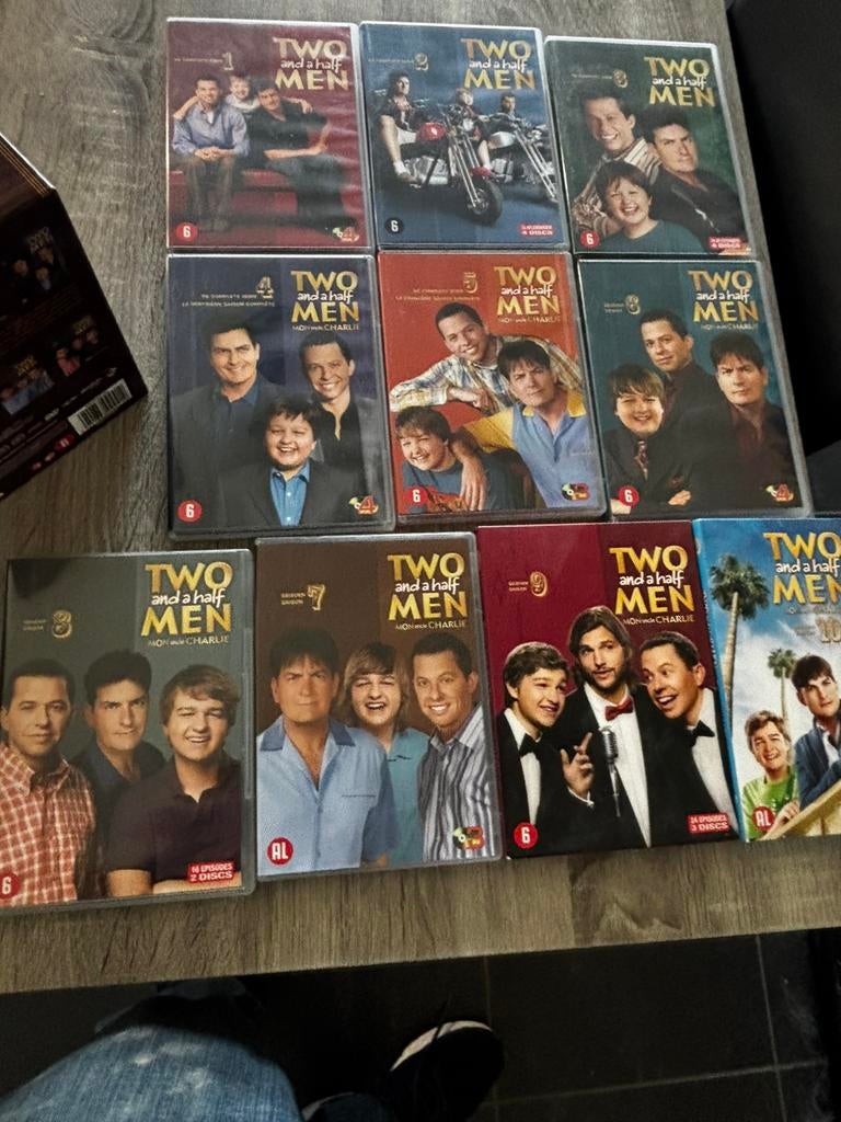 Two and a half men, Ophalen, Zo goed als nieuw