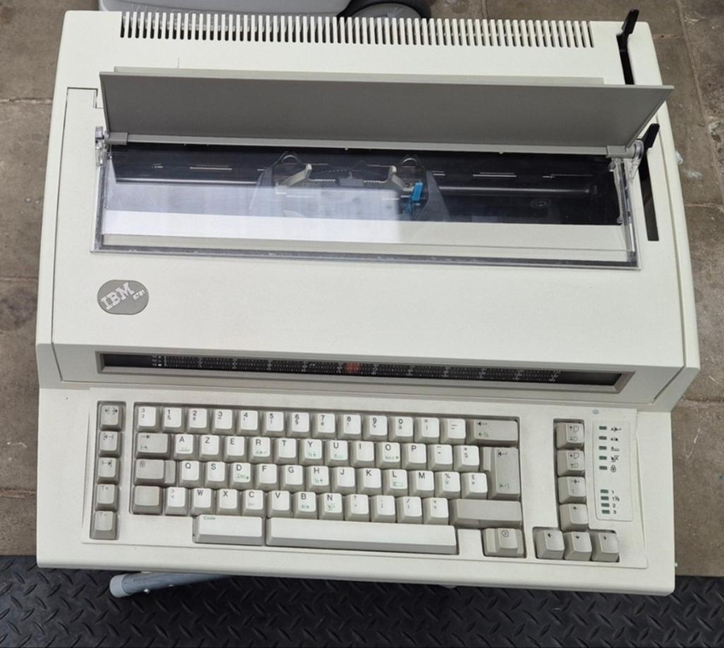 IBM 6781 Electronic Typewriter, Ophalen