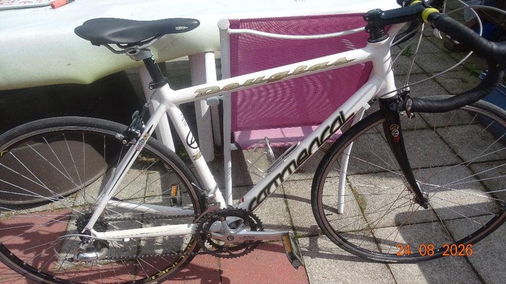 Bon vélo fins pneus  de marque, Vélos & Vélomoteurs, Frein sur jante, 57 à 61 cm, Enlèvement, Utilisé