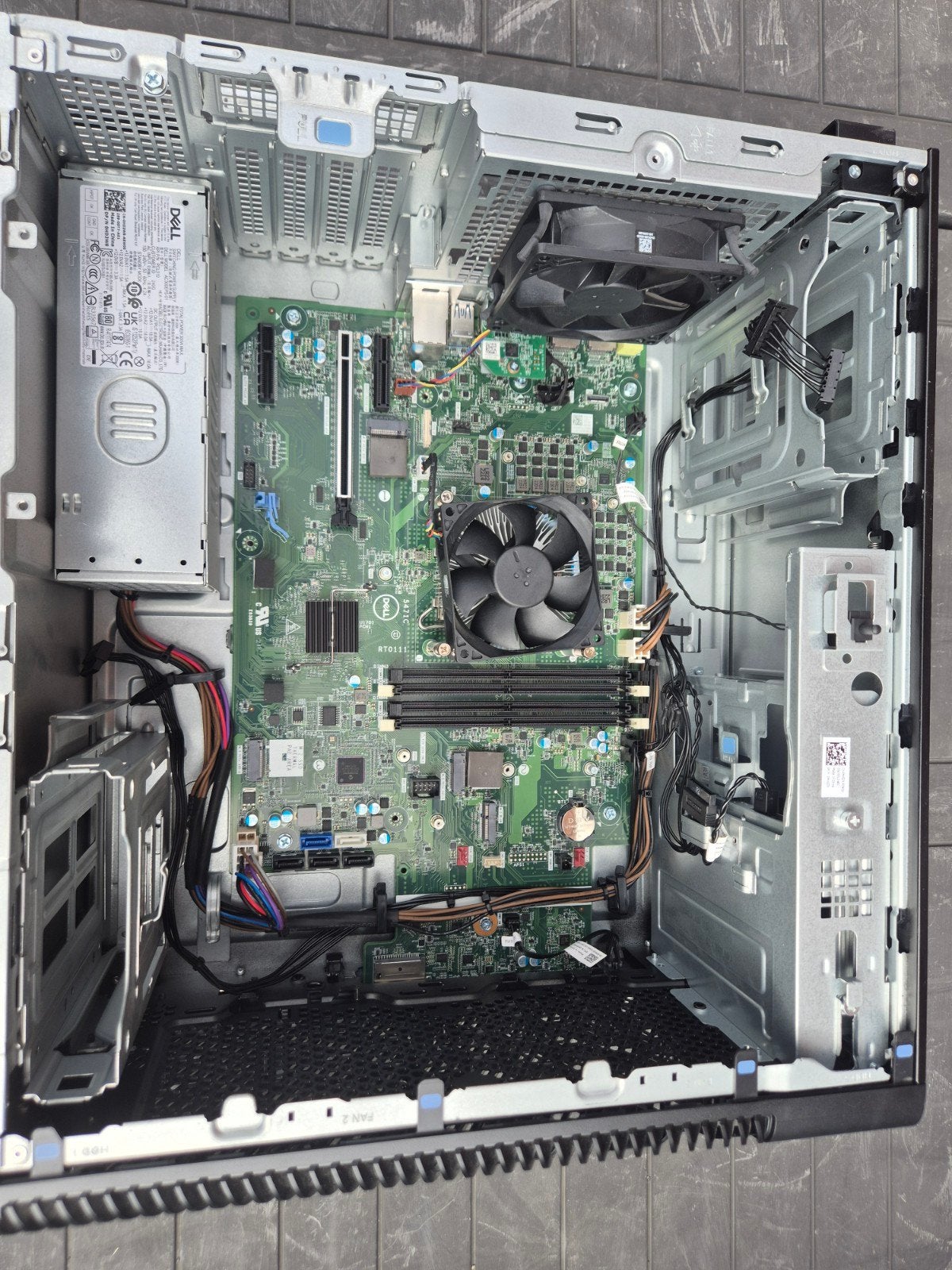 Dell Precision 3660 Tower Barebone – moederbord + PSU + case, Computers en Software, Servers, Ophalen of Verzenden, Gebruikt