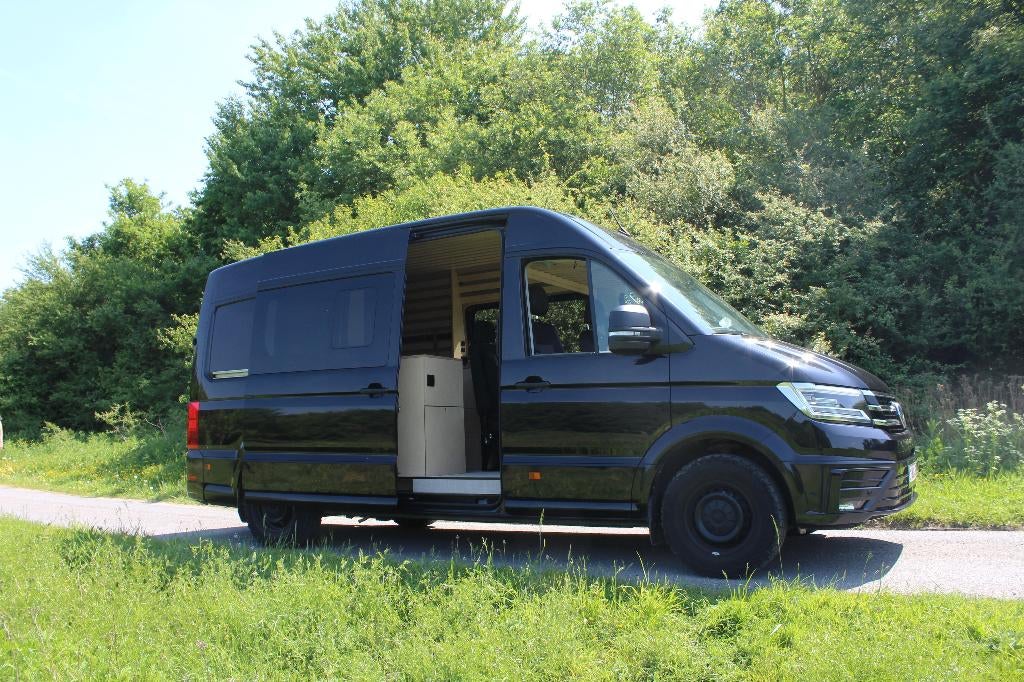 Volkswagen Crafter Off-grid Camper (4p) 177pk - prof. ombouw, Caravanes & Camping, Camping-cars, Jusqu'à 4, Réfrigérateur, Volkswagen