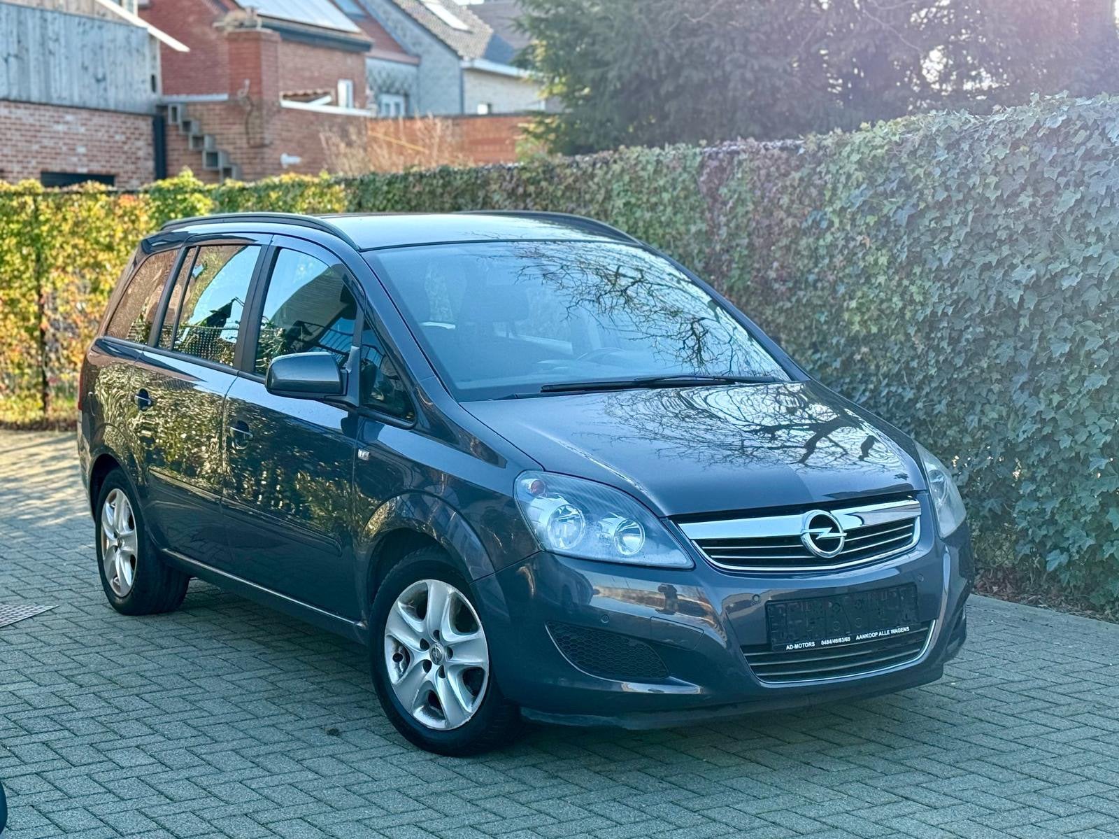 Opel Zafira 1.6i 2013 7pl. 204.000 KM - Boîte manuel essence, Euro 5, Achat, Entreprise, 7 places