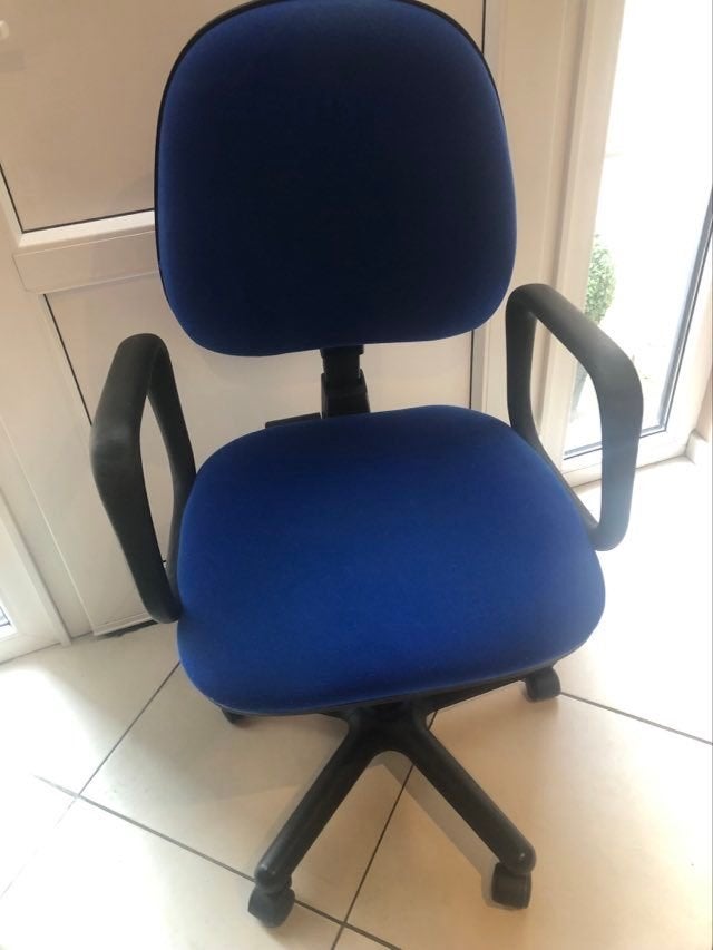 Siège de bureau - 2 pièces (bleu ou noir), Enlèvement, Utilisé, Bleu, Chaise de bureau