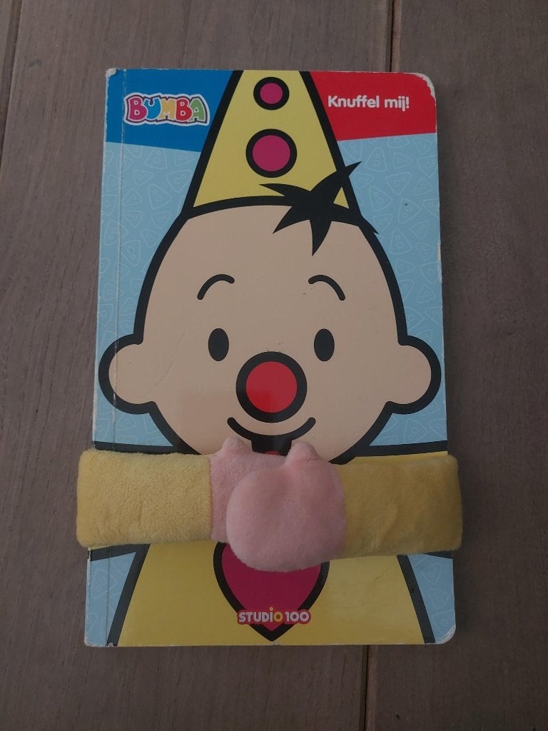 Bumba Knuffel mij (boek), Ophalen of Verzenden, Zo goed als nieuw, 2 tot 3 jaar