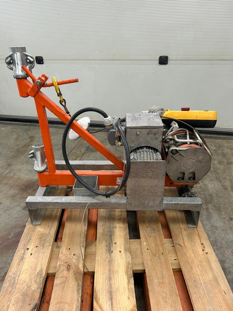 Imer TR225 NF Steigerlier met Zwenkarm 230V, Bricolage & Construction, Enlèvement, Comme neuf