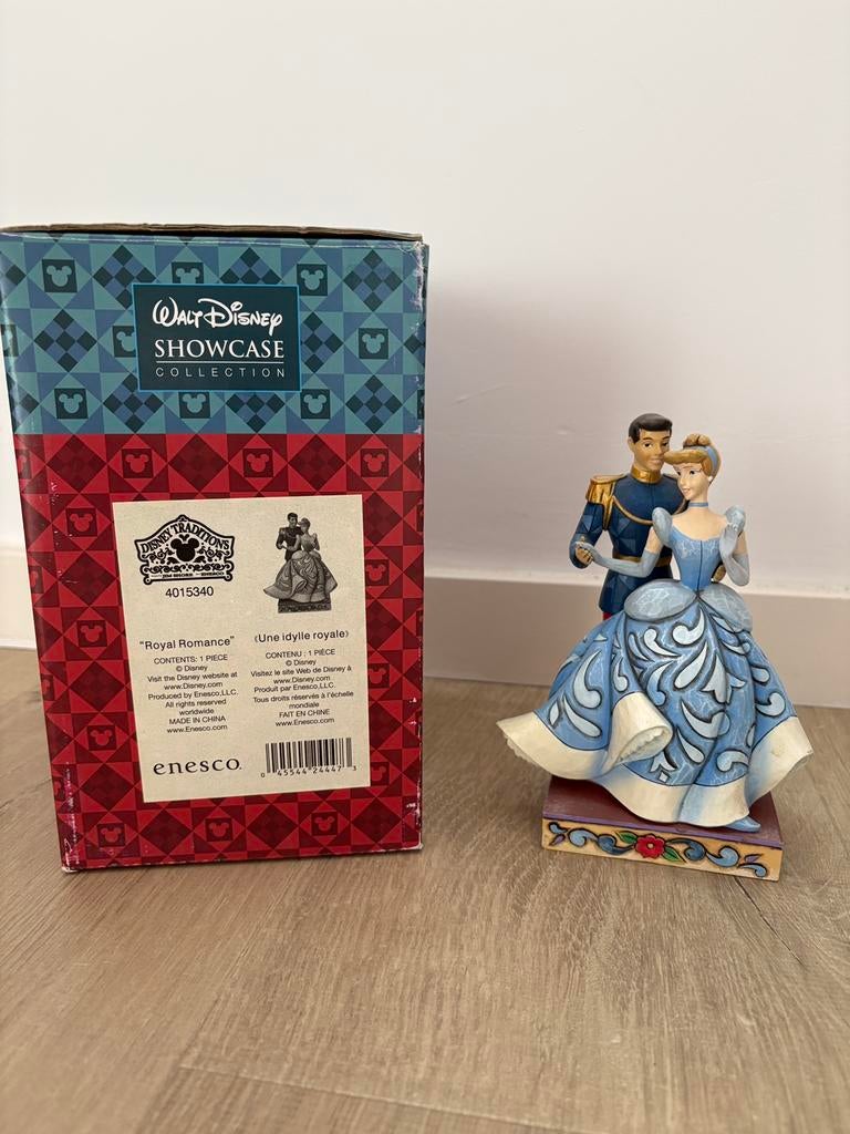 Disney traditions: assepoester en prins, Enlèvement ou Envoi, Comme neuf