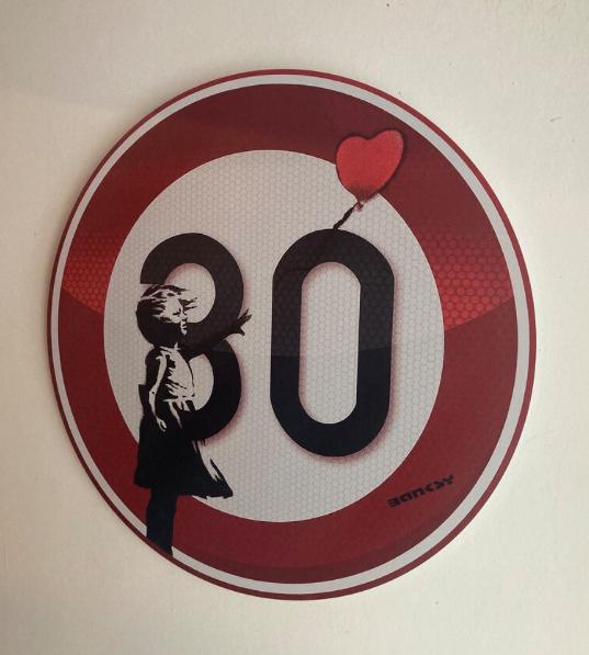 BANKSY (na): afdruk op een verkeersbord, Ophalen of Verzenden