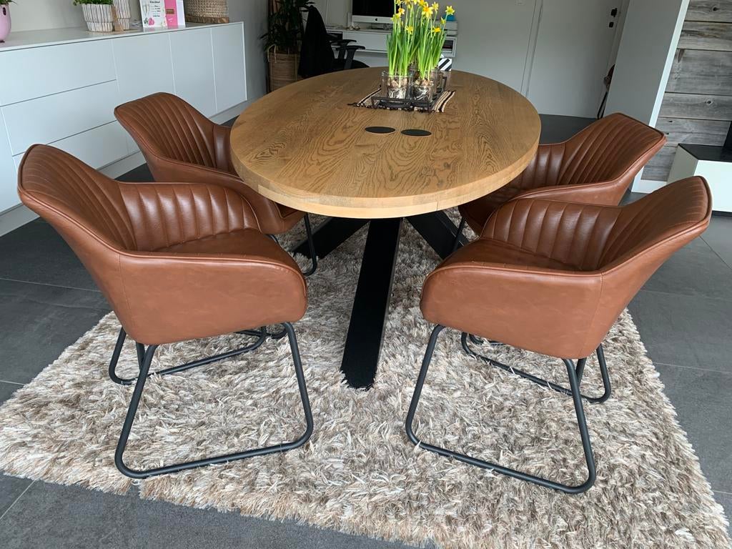 4 stoelen in bruine skai., Huis en Inrichting, Stoelen, Ophalen, Kunststof, Gebruikt, Bruin