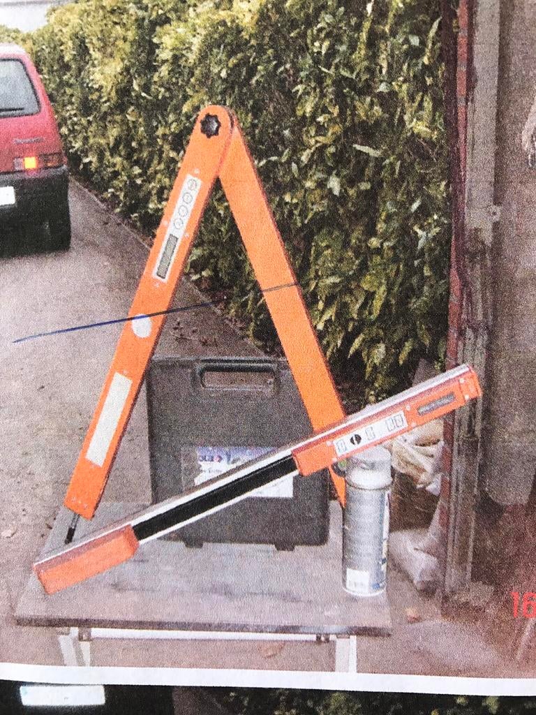 Elecktroniche tro meetlat en zwee hak 75 eu stuk, Doe-het-zelf en Bouw, Ophalen of Verzenden, Zo goed als nieuw