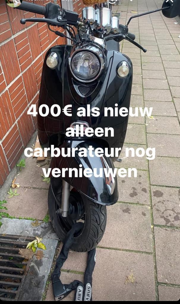 Brommer a klassen 50cc, Fietsen en Brommers, Ophalen, Klasse A (25 km/u), Zo goed als nieuw, Benzine