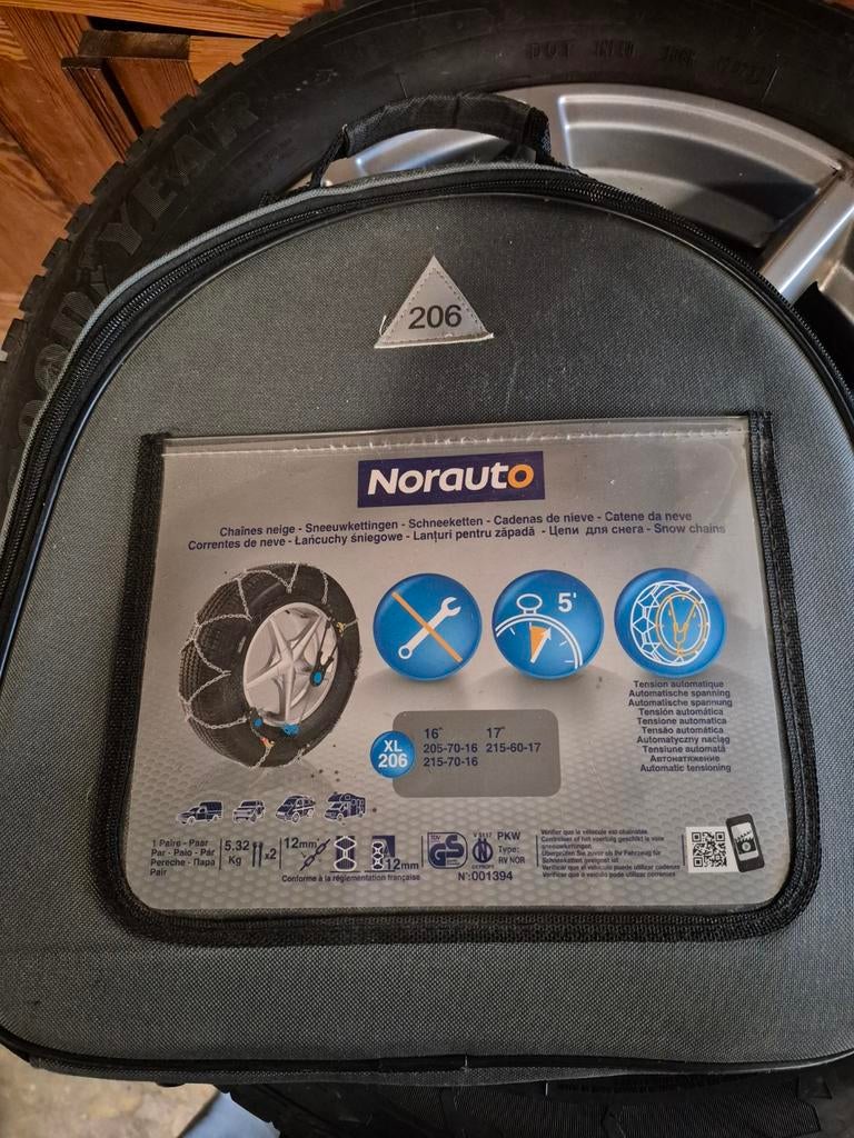 2 chaînes neige NORAUTO automatiques 12mm taille XL 206, Enlèvement, Neuf