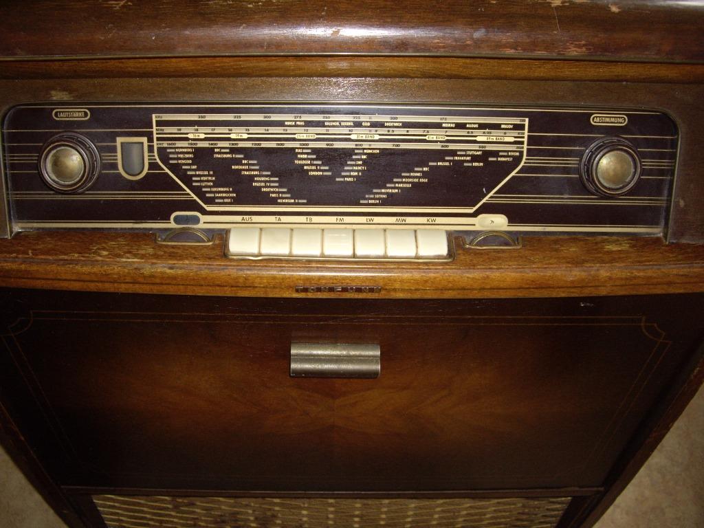 Violetta radio/platenspeler 1955-1956, Antiek en Kunst, Ophalen