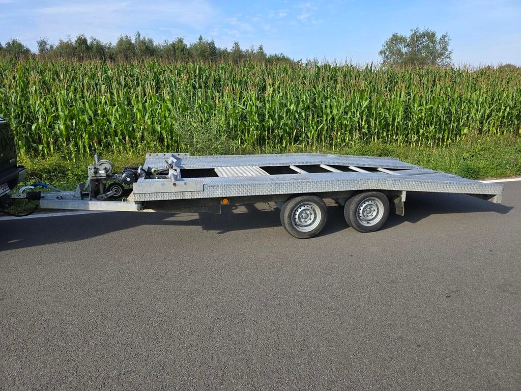 TE HUUR.  Autotrailer ,autoremork ,ambulance trailer, Ophalen, Zo goed als nieuw