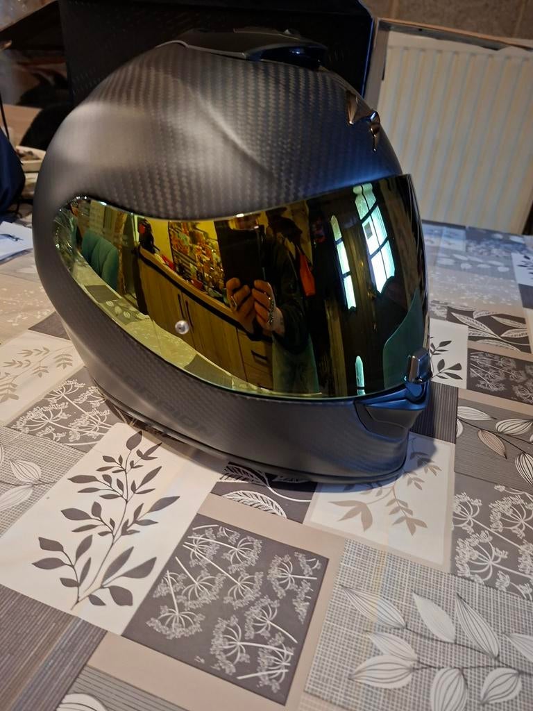 Casque scorpion etat neuf, Enlèvement, S