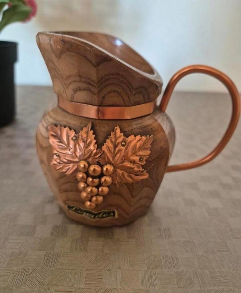 Houten vaasje met koperen druiventros mooi gedetailleerd, Ophalen of Verzenden