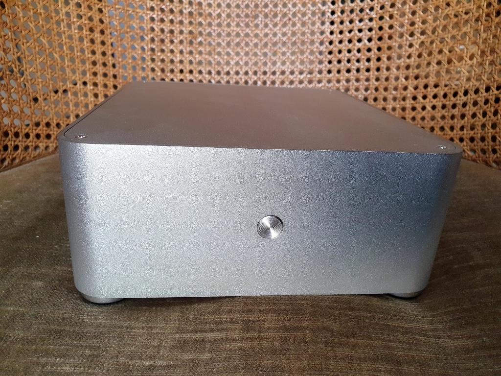 Adaptateur audio réseau « NAA », TV, Hi-fi & Vidéo, Amplificateurs & Ampli-syntoniseurs, Comme neuf, Stéréo, Autres marques, Enlèvement ou Envoi